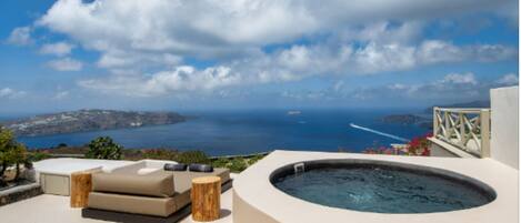 Suite monolocale Junior, 1 letto king, vista mare, fronte oceano | Terrazza/patio