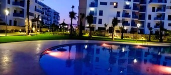 First floor swimming pool 5 min walk to beach all amenities on site