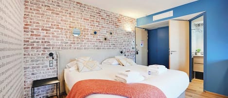 1 chambre, fer et planche à repasser, Wi-Fi gratuit, draps fournis