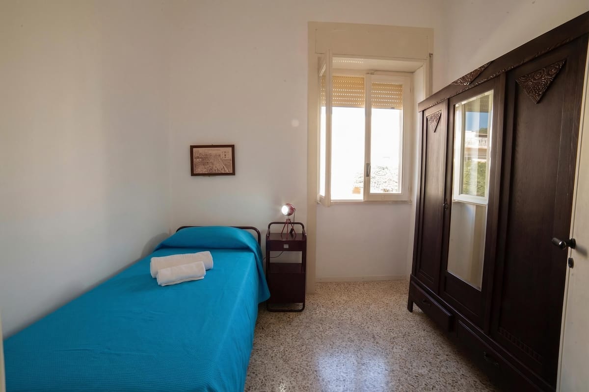 6 bedrooms, WiFi