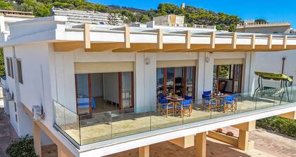 Giulia Sea View Villas