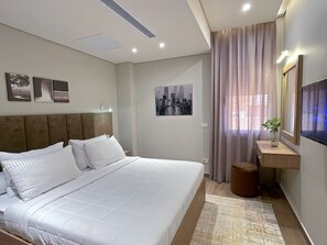 3 bedrooms - Hotel Apartment in Sheikh Zayed Zayed Suites A (6th of October City)