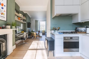 Lejlighed (Leafy & Stylish Brixton Retreat) | Privat køkken