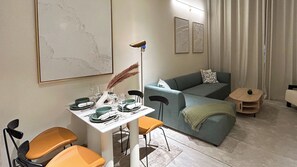 Penthouse de lujo, 1 cama King size, balcón | Comedor