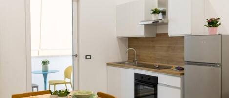 Oven, stovetop