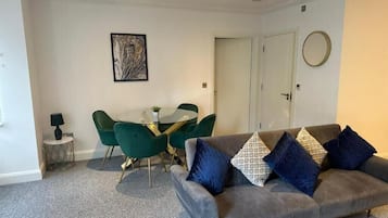 Apartment (1 Bedroom) | Interior