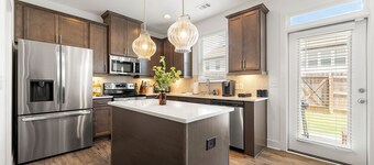 Modern Townhome in Auburn