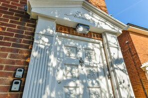 Exterior - Park View Nest (Nottingham)