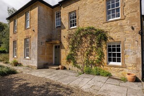 Exterior - The Old Vicarage (Merriott)