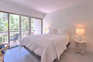 2 bedrooms, desk, iron/ironing board, WiFi