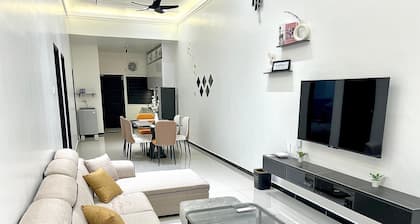 Taiping NewLanded Full AC 3R2B AeonMall 2mins LakeGarden 7mins