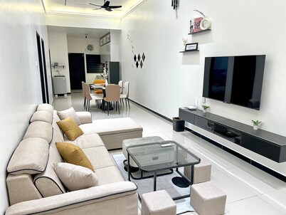 Taiping NewLanded Full AC 3R2B AeonMall 2mins LakeGarden 7mins