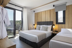 5 chambres, coffre-fort, bureau, fer et planche à repasser