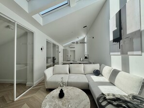 Comfort Apartment | Living room