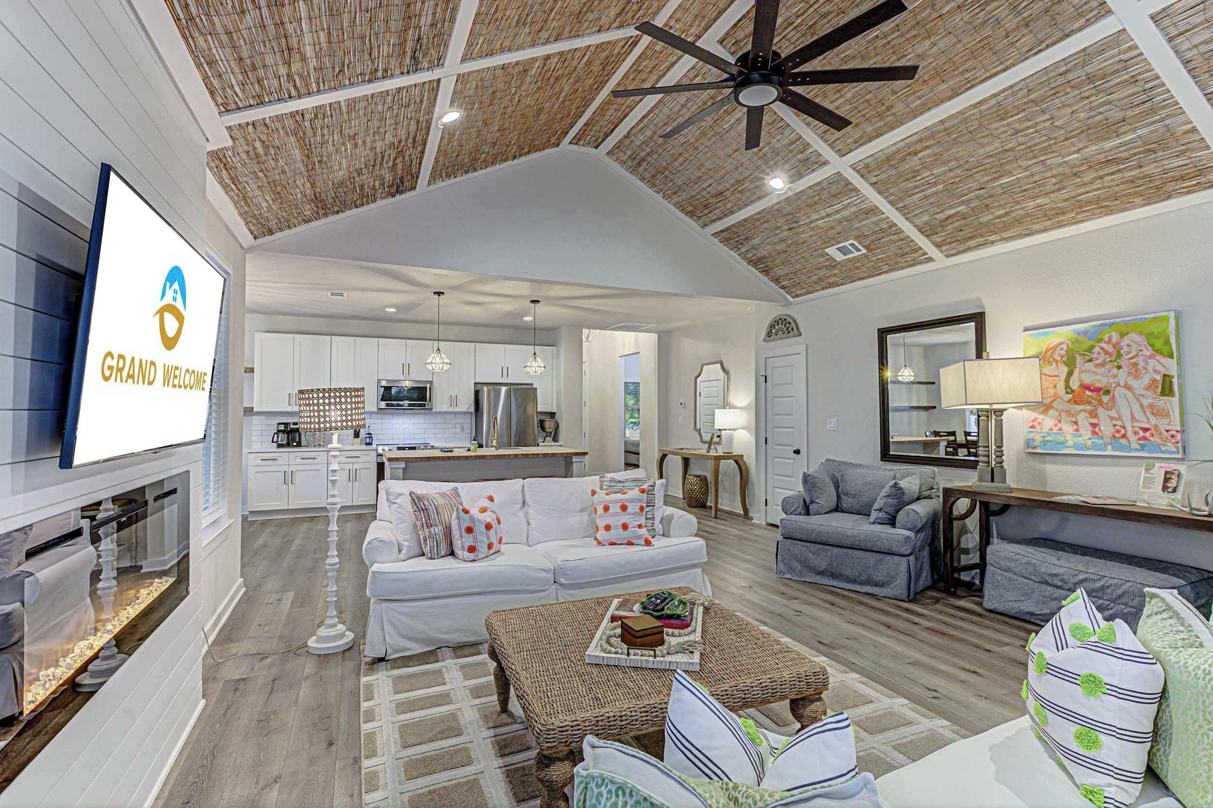 Fernseher, Kamin, Arbeitsbereiche