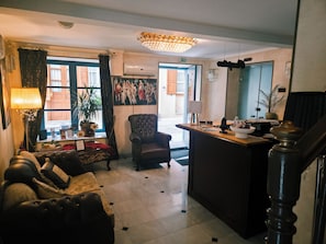 Reception - Dias Hotel (Nafplio)