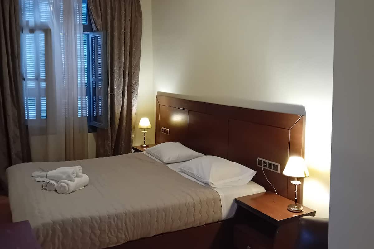 Superior Twin Room, Mountain View | In-room safe, iron/ironing board, free WiFi, bed sheets