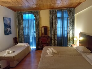 Deluxe Triple Room, Balcony, Mountain View