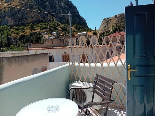 Deluxe Double Room, Balcony, Mountain View | Terrace/patio