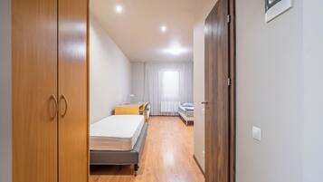 Kamar Triple Ekonomi | Meja kerja dan Wi-Fi gratis