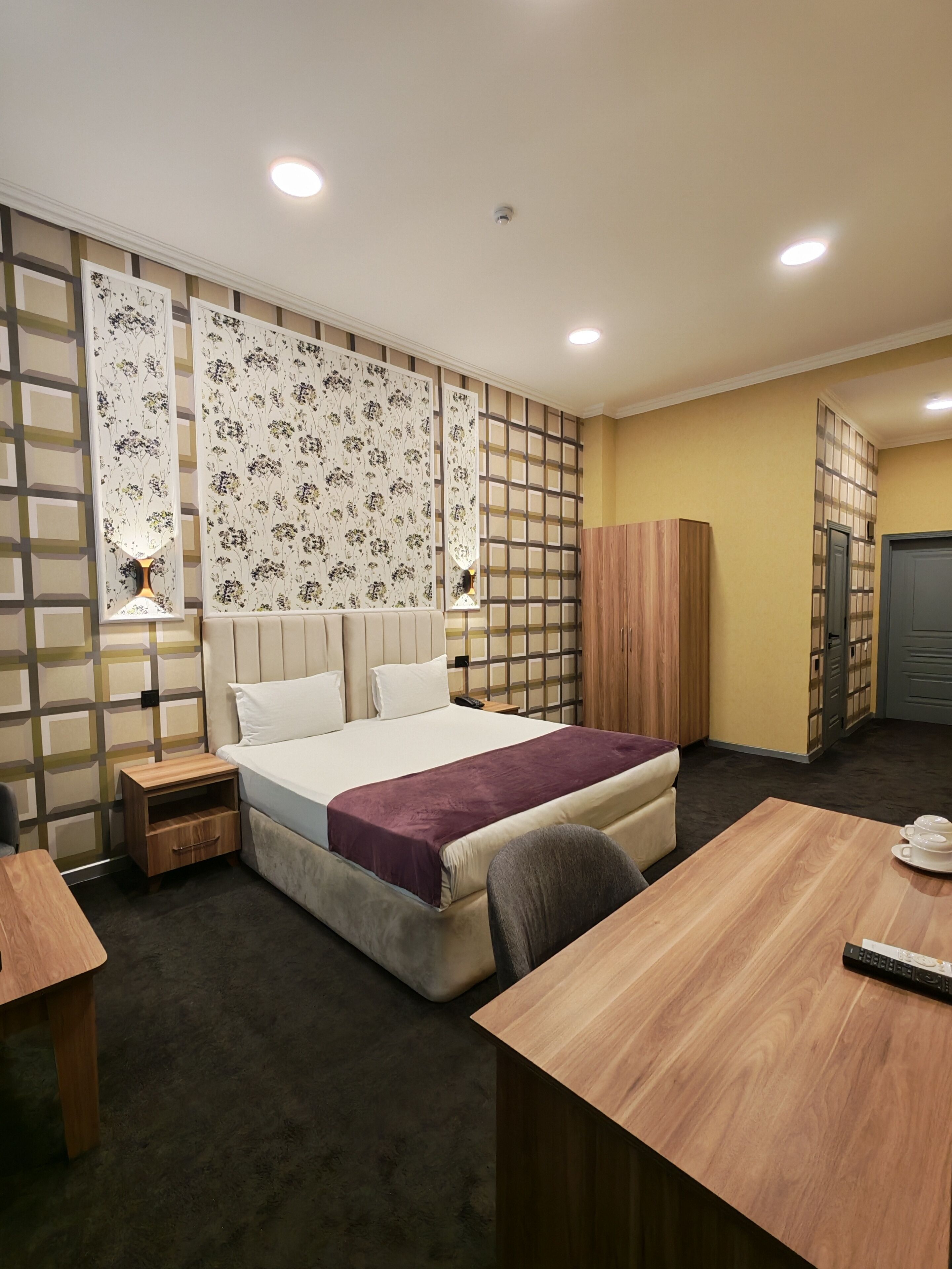 Select Comfort beds, minibar, in-room safe, desk