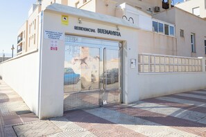 Apartment, 2 Bedrooms, Smoking, Balcony | Front of property - Luxury Apartment 2 Bedrooms With Pool and Garage (Roquetas de Mar)