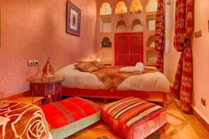 Coffres-forts dans les chambres, rideaux occultants, Wi-Fi gratuit
