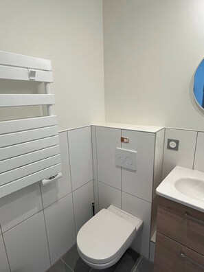 Bathroom - Comfort Studio in a Premium Residence- Sport/cinema (Huningue)