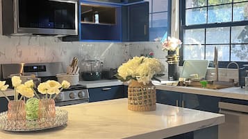 Microwave, oven, stovetop, dishwasher