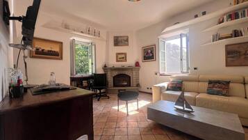 Classic Apartment, City View | Free WiFi