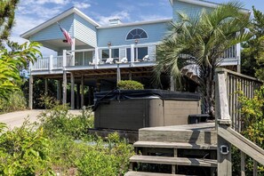 Exterior - Bluebird By the Sea: Almost Oceanfront with Private Hot Tub! (Emerald Isle)