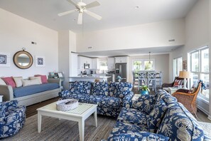 Smart TV - Bluebird By the Sea: Almost Oceanfront with Private Hot Tub! (Emerald Isle)