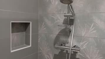 Doccia, asciugacapelli, asciugamani, carta igienica