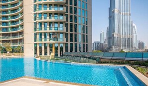 Apartment, 3 Bedrooms, Accessible, Smoking | Pool - Luxurious 3-bedroom Apartment in Downtown Dubai (Dubai)