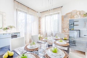 تناول الطعام