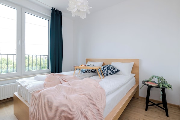 Iron/ironing board, free WiFi - ShortStayPoland Pileckiego B140 (Warsaw)