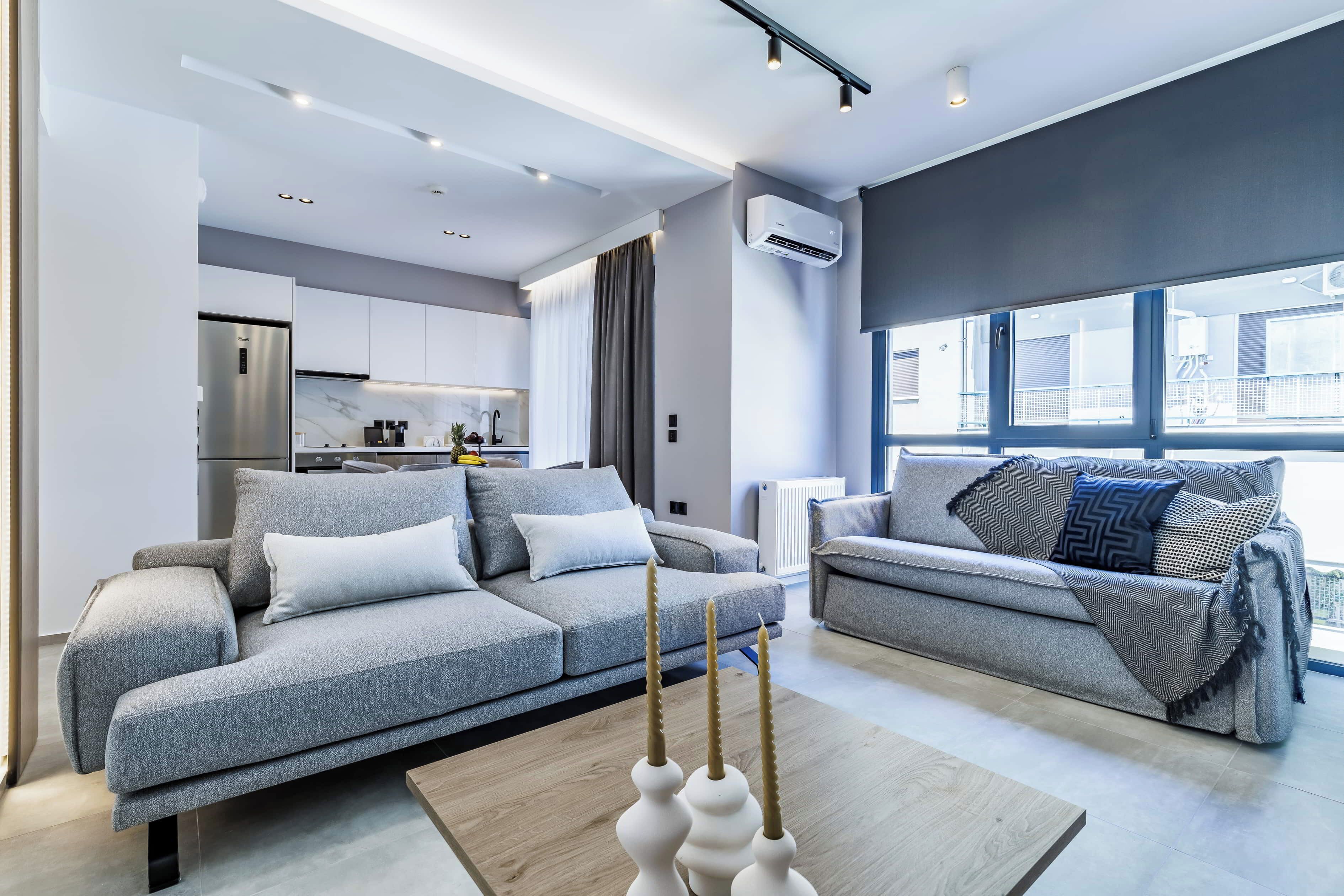 Apartament Deluxe, balcó, vistes a la ciutat | Cortines opaques i habitacions insonoritzades 