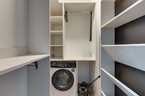 Apartamento luxo, vista para a cidade | Individualmente decorados, individualmente mobiliados