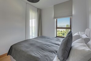 Apartamento luxo, vista para a cidade | Individualmente decorados, individualmente mobiliados