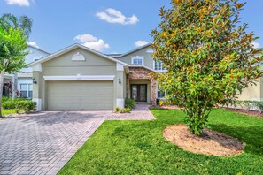 Exterior - Epic Legacy Park Poolside Retreat (Davenport)