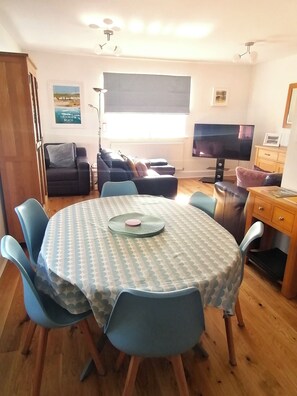 Interior - The Cornish Retreat - new 3 bed home - central Bude, minutes to the beaches! (Bude)