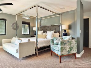 2 bedrooms, desk, iron/ironing board, WiFi