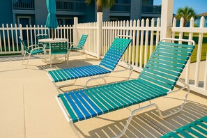 Terrace/patio - Simply Surfside! Modern Condo With Pool Access Blocks From The Beach! (Surfside Beach)