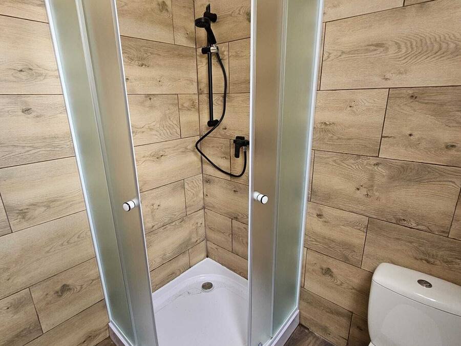 Standard Apartment | Bathroom