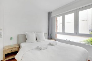 1 bedroom, iron/ironing board, WiFi, bed sheets - Appartement neuf près Montparnasse – Paris 15 (Paris)