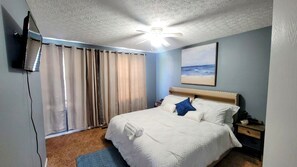 3 bedrooms, in-room safe, iron/ironing board, free WiFi