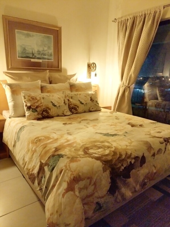 1 غرفة نوم ومكواة/لوح كي وواي فاي وملاءات أسرّة