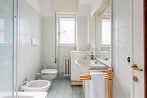 Appartement Deluxe, vue ville | Salle de bain