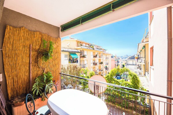 Deluxe Apartment, 2 Bedrooms, Terrace, City View | City view
