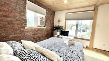 1 chambre, fer et planche à repasser, lit parapluie, Wi-Fi